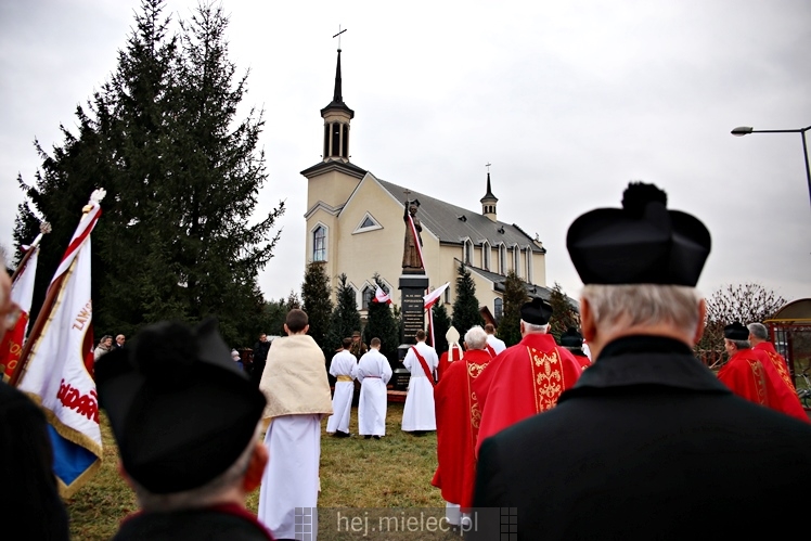 Poświęcenie pomnika bł. ks. Jerzego Popiełuszki