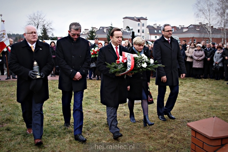 Poświęcenie pomnika bł. ks. Jerzego Popiełuszki