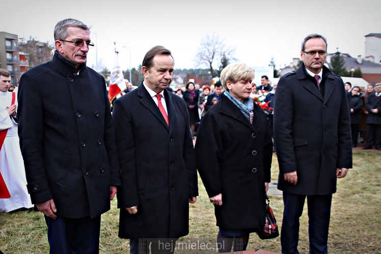 Poświęcenie pomnika bł. ks. Jerzego Popiełuszki