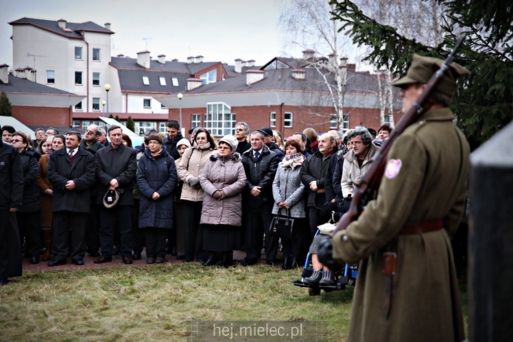 Poświęcenie pomnika bł. ks. Jerzego Popiełuszki