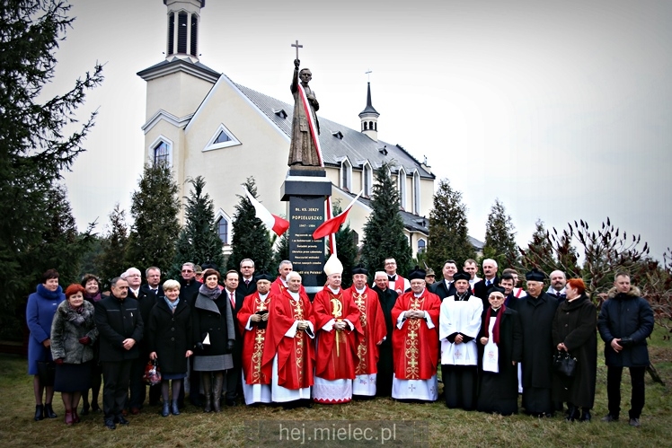 Poświęcenie pomnika bł. ks. Jerzego Popiełuszki