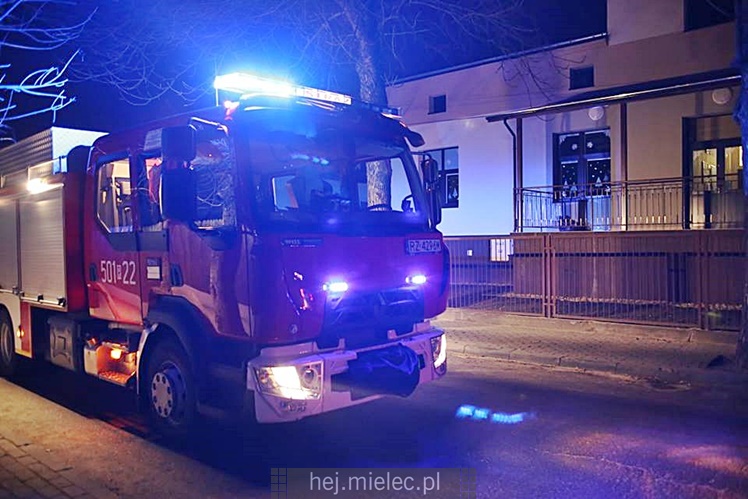 Pożarowe zagrożenie przy Lwowskiej. Z komina buchnął ogień