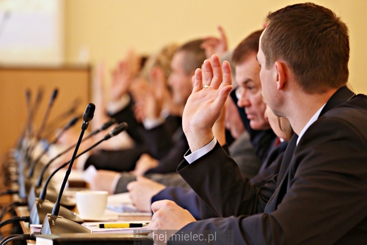 XXV sesja Rady Powiatu Mieleckiego. Budżet na 2017 rok