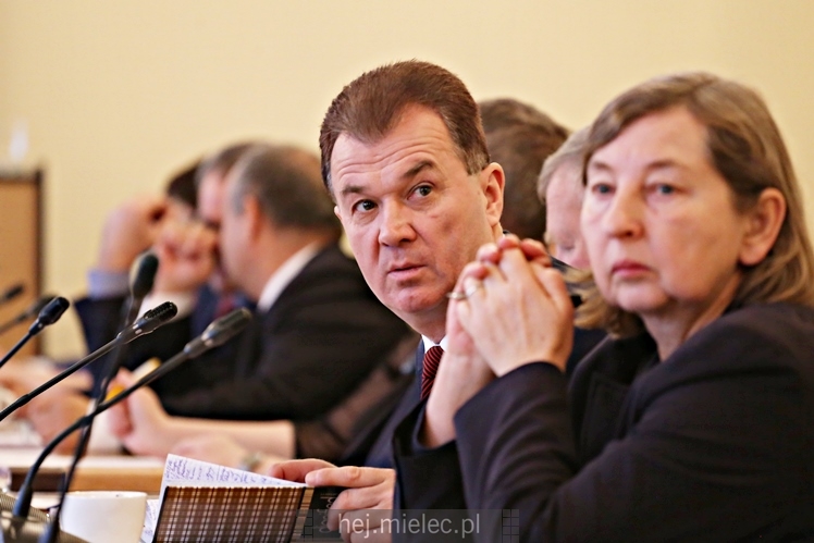 XXV sesja Rady Powiatu Mieleckiego. Budżet na 2017 rok