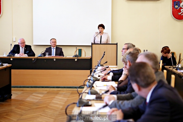 XXV sesja Rady Powiatu Mieleckiego. Budżet na 2017 rok