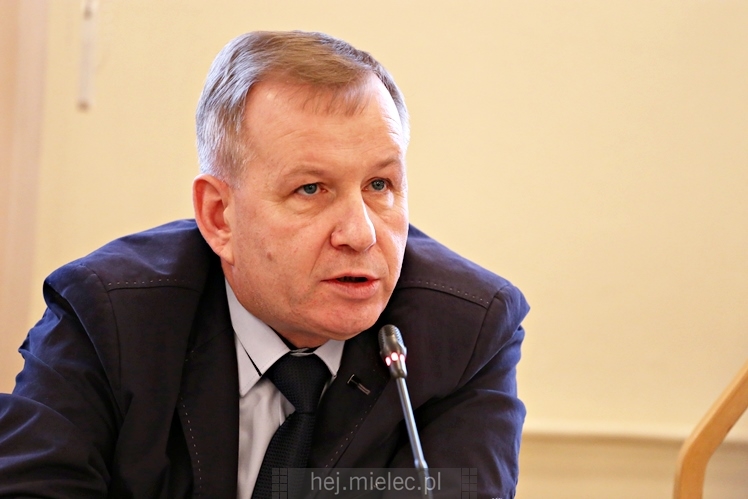 XXV sesja Rady Powiatu Mieleckiego. Budżet na 2017 rok