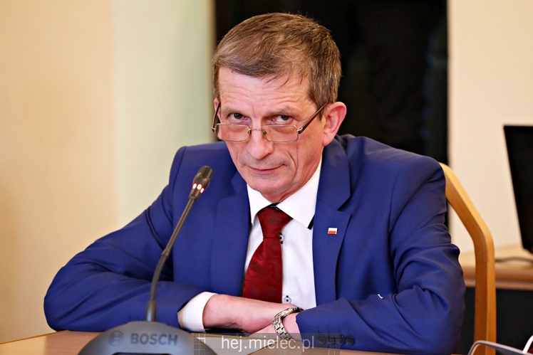 XXV sesja Rady Powiatu Mieleckiego. Budżet na 2017 rok