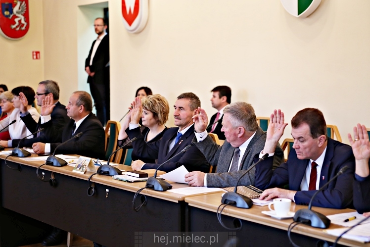 XXV sesja Rady Powiatu Mieleckiego. Budżet na 2017 rok