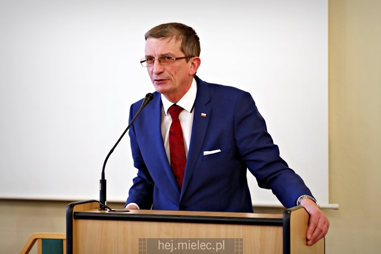 XXV sesja Rady Powiatu Mieleckiego. Budżet na 2017 rok