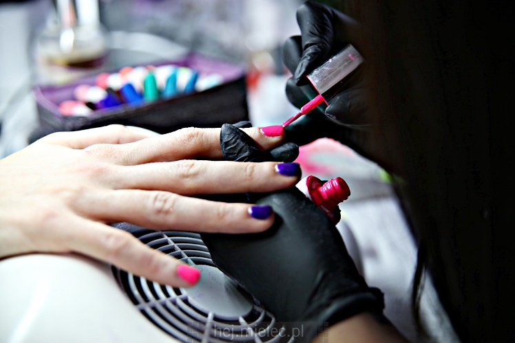 Paris Maziarska i Instytut Zdrowia i Urody YASUMI / TRENDY HAIR FASHION