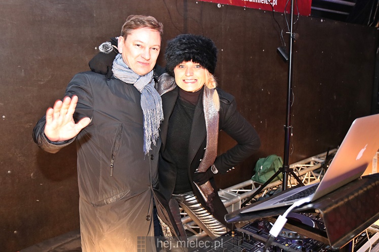 Powitanie Nowego 2017 Roku na Placu AK w Mielcu