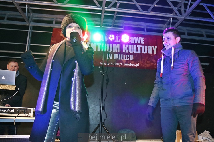 Powitanie Nowego 2017 Roku na Placu AK w Mielcu