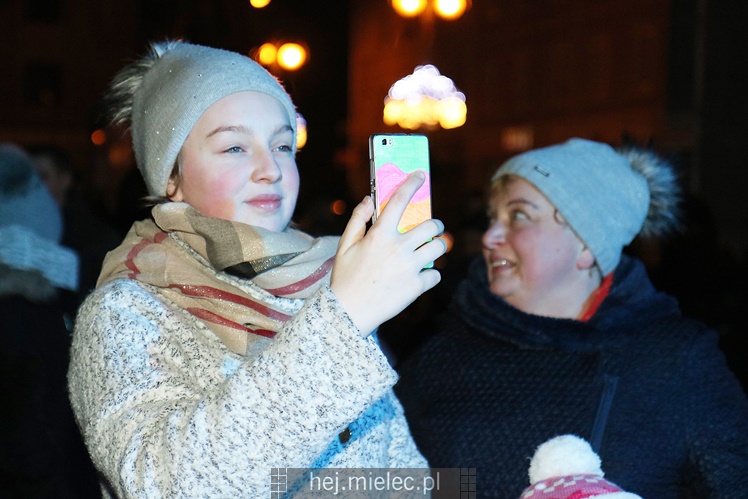 Powitanie Nowego 2017 Roku na Placu AK w Mielcu