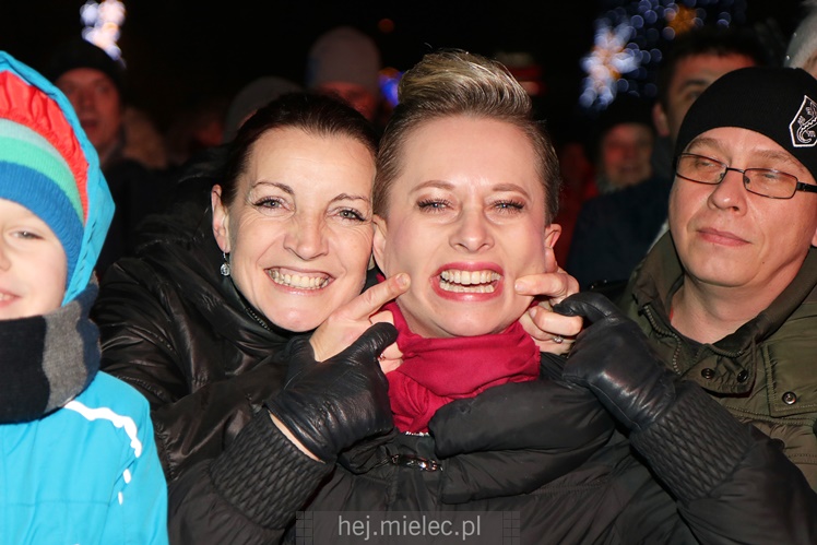 Powitanie Nowego 2017 Roku na Placu AK w Mielcu