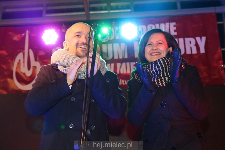 Powitanie Nowego 2017 Roku na Placu AK w Mielcu