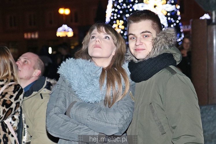 Powitanie Nowego 2017 Roku na Placu AK w Mielcu