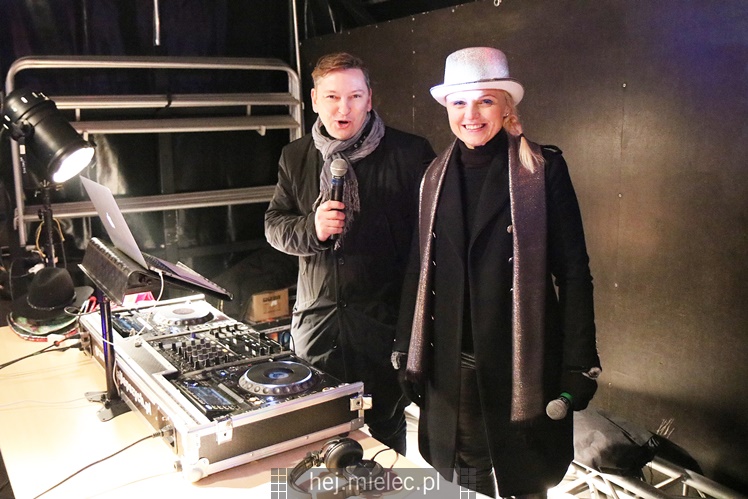 Powitanie Nowego 2017 Roku na Placu AK w Mielcu