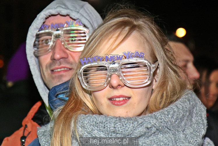Powitanie Nowego 2017 Roku na Placu AK w Mielcu