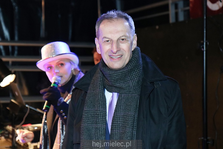 Powitanie Nowego 2017 Roku na Placu AK w Mielcu
