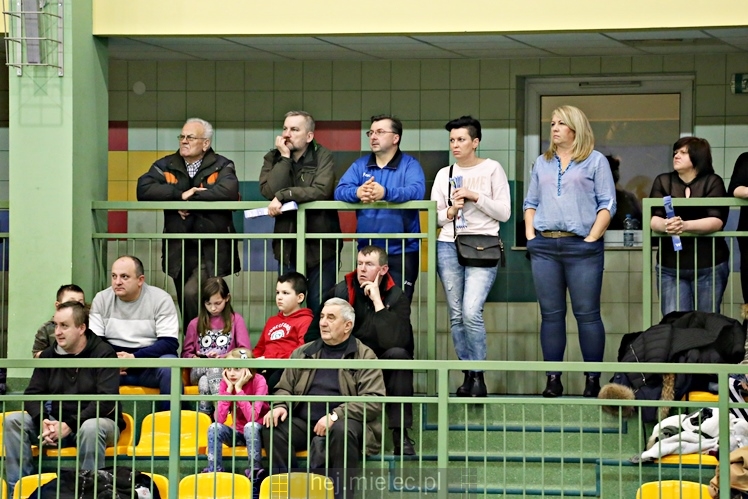 UKS SZÓSTKA MIELEC - GRUPA AZOTY PWSZ TARNÓW 1:3