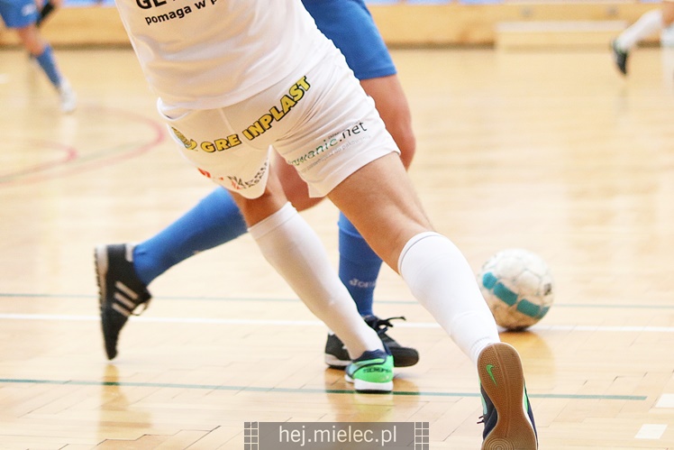 Futsalowa kanonada na Smoczce, aż 12 bramek!