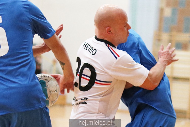 Futsalowa kanonada na Smoczce, aż 12 bramek!