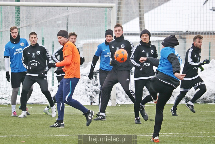 Stal Mielec w sparingu pokonała Puszczę Niepołomice 3:1