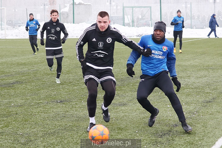 Stal Mielec w sparingu pokonała Puszczę Niepołomice 3:1