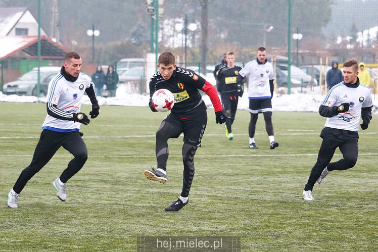 Stal - Korona 1:1