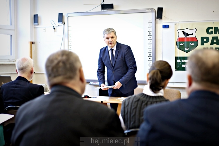Z kuratorem oświaty o reformie systemu edukacji