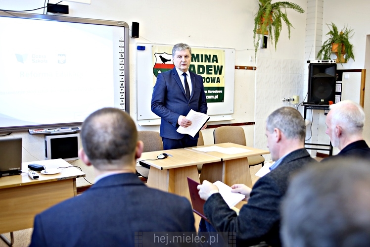 Z kuratorem oświaty o reformie systemu edukacji