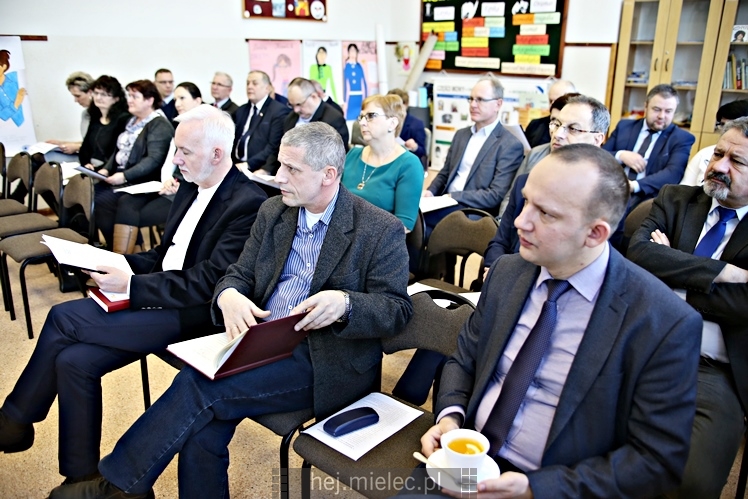 Z kuratorem oświaty o reformie systemu edukacji