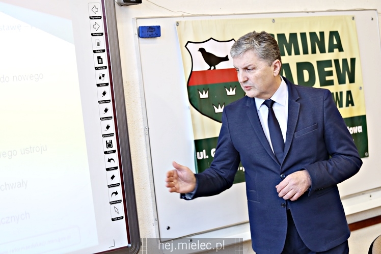 Z kuratorem oświaty o reformie systemu edukacji