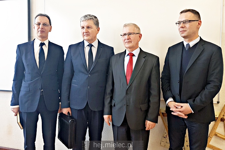Z kuratorem oświaty o reformie systemu edukacji