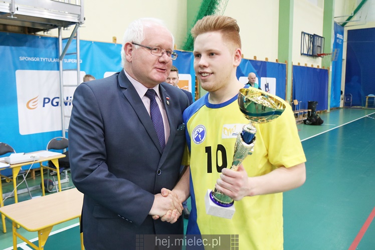 Juniorzy SPR Stali Mielec w 1/8 Finałów Mistrzostw Polski piłkarzy ręcznych