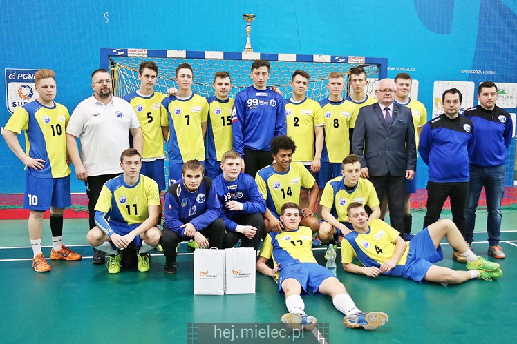 Juniorzy SPR Stali Mielec w 1/8 Finałów Mistrzostw Polski piłkarzy ręcznych