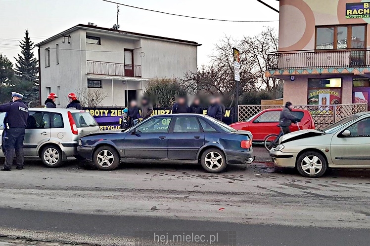 Karambol na Wolności. Zderzyły się cztery osobówki