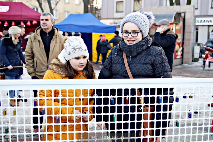 Miejskie Walentynki na Placu AK