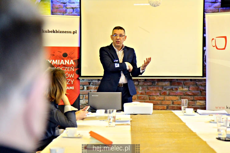 Kubek Biznesu: Uzupełnianie braków kadrowych w firmie