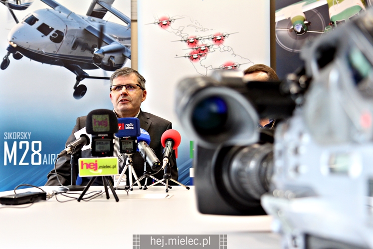 Wielozadaniowy samolot M28 wyruszył na Latin America Demo Tour