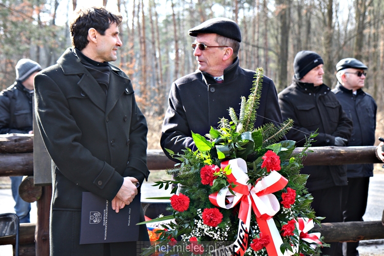 Nadanie imion Żołnierzy Wyklętych Dębom Niezłomnych