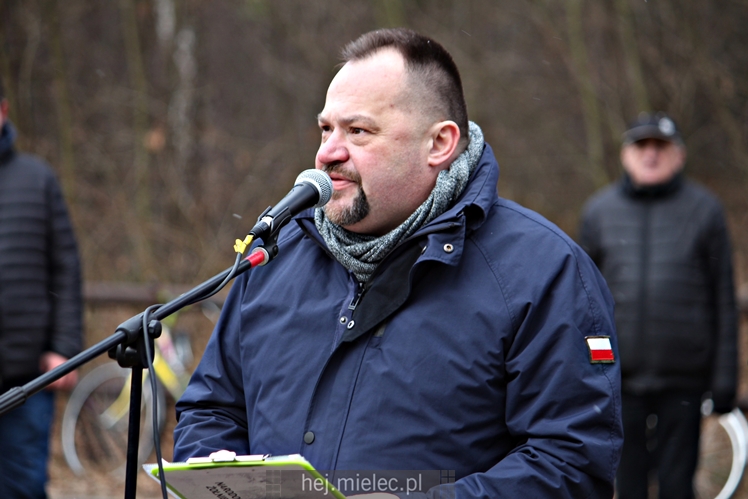 Nadanie imion Żołnierzy Wyklętych Dębom Niezłomnych