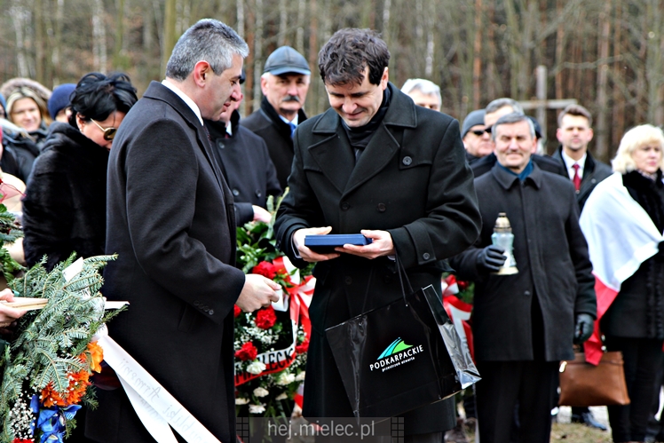 Nadanie imion Żołnierzy Wyklętych Dębom Niezłomnych