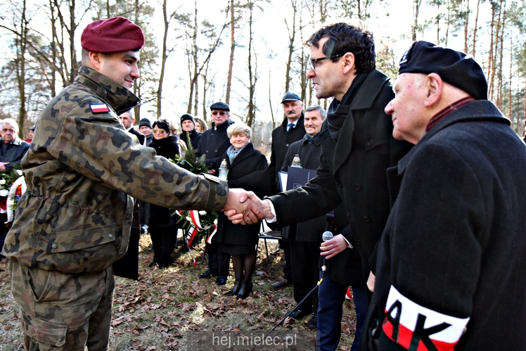 Nadanie imion Żołnierzy Wyklętych Dębom Niezłomnych