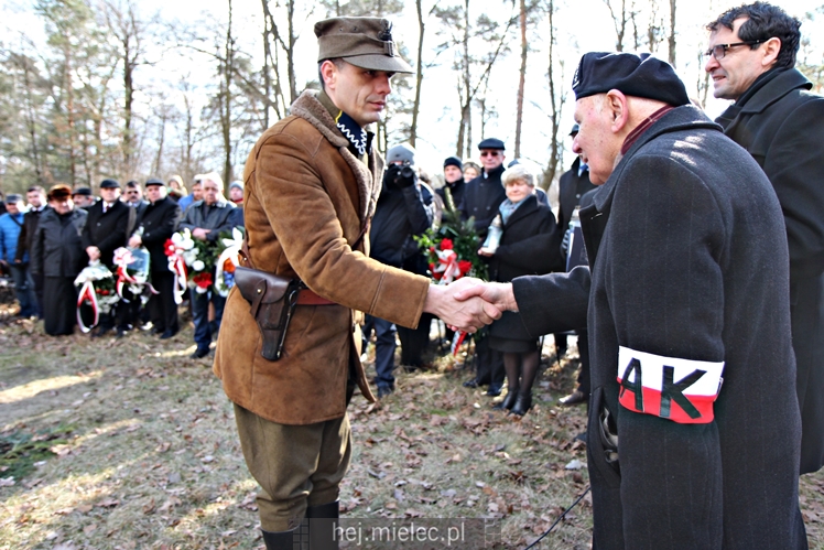 Nadanie imion Żołnierzy Wyklętych Dębom Niezłomnych