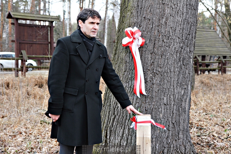 Nadanie imion Żołnierzy Wyklętych Dębom Niezłomnych