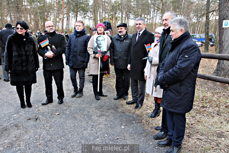 Nadanie imion Żołnierzy Wyklętych Dębom Niezłomnych