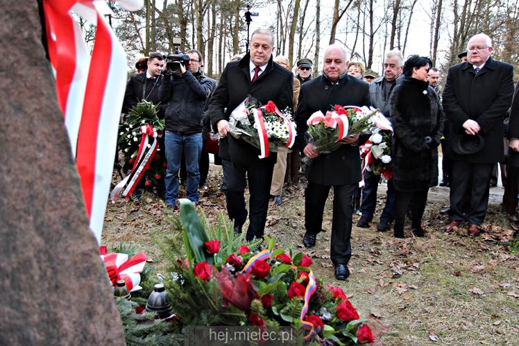 Nadanie imion Żołnierzy Wyklętych Dębom Niezłomnych