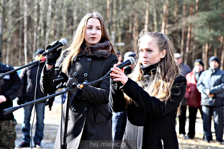 Nadanie imion Żołnierzy Wyklętych Dębom Niezłomnych