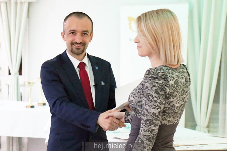 Prezydent Kozdęba nagrodził sportowców z miejskich klubów